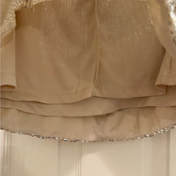 Rewind Size Small Sequence Skirt 🩷 mini skirt in silver EUC - Picture 2 of 4